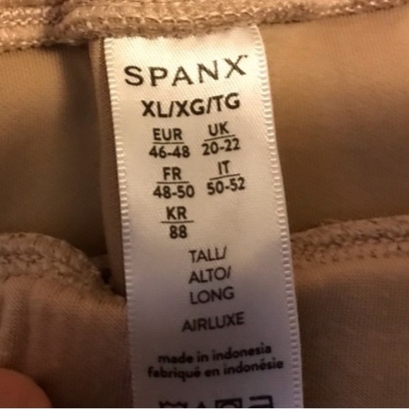 ❤️SPANX AirEssentials
Wide Leg Pant - Picture 8 of 8